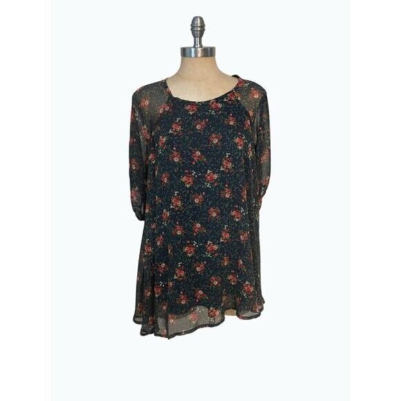 Women's Audrey 3+1 Rose Pattern Tunic Top Small - Picture 1 of 5